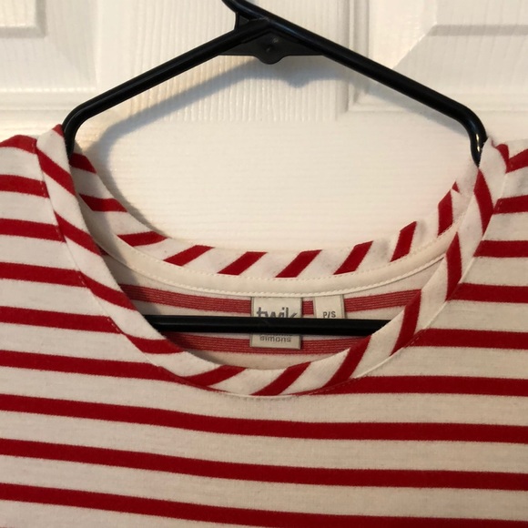 Fit and flare white and red striped dress - Picture 4 of 6